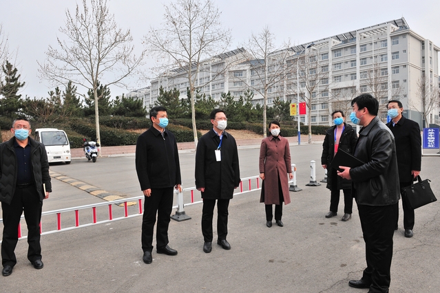 督查组到学校门卫检查督导