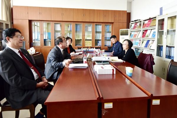 专家组走访教学质量监控与评估处 专家组走访教学质量监控与评估处