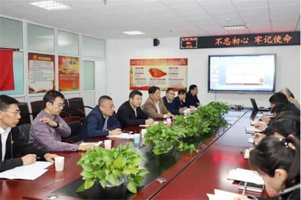 李明在医学检验学系座谈交流