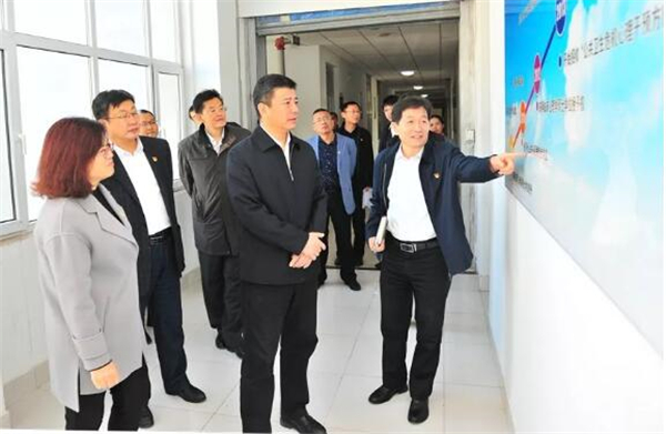 李明到心理学系现场调研