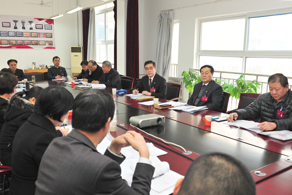 第一代表团讨论 第一代表团讨论