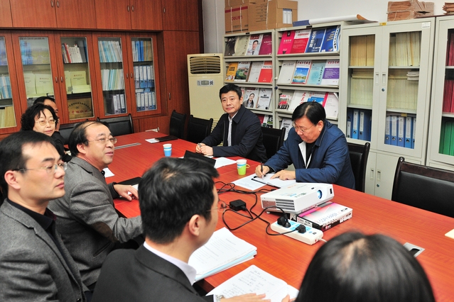 李明在发展规划处和教学质量监控与评估处座谈交流