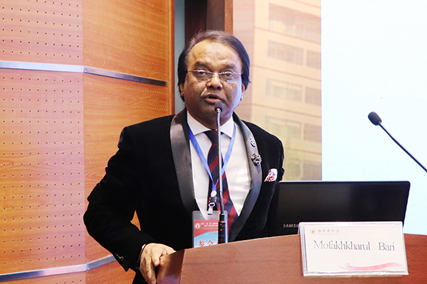 Mofakhkharul Bari教授致辞
