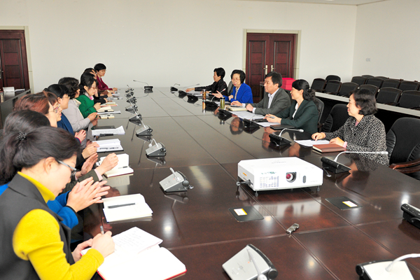 座谈会现场 座谈会现场