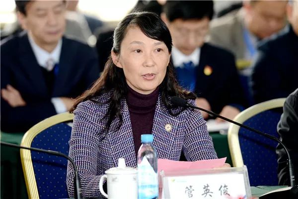 校长管英俊致辞