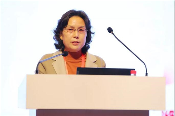 潍坊市卫生健康委员会副主任任翠爱教授致辞