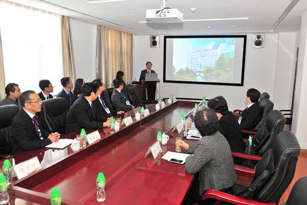 专家组走访我校附属医院南院区整形外科学研究所