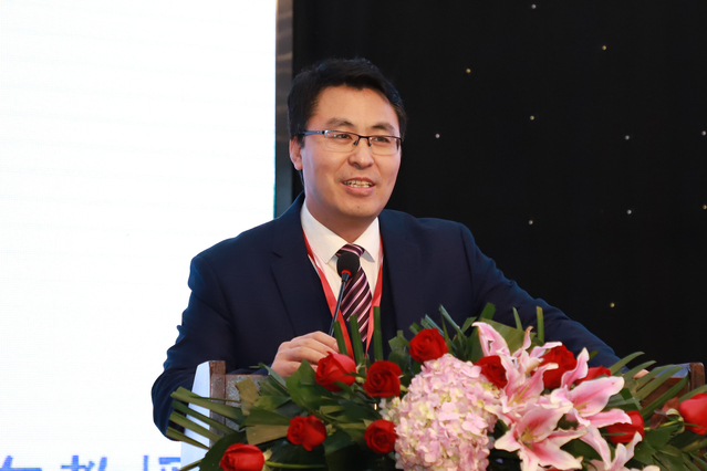 周广东教授在开幕式上致辞