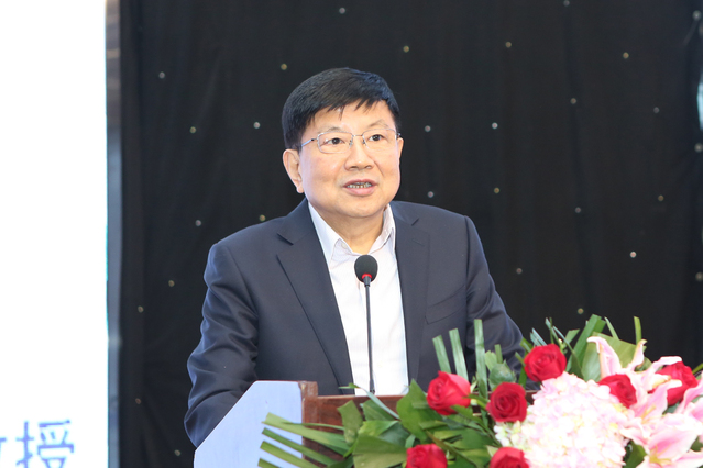 曹谊林教授在开幕式上致辞